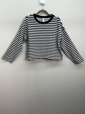 H&M Basic Black/White Striped Cropped Cotton Top Long-Sleeve Light Sweater Sz M